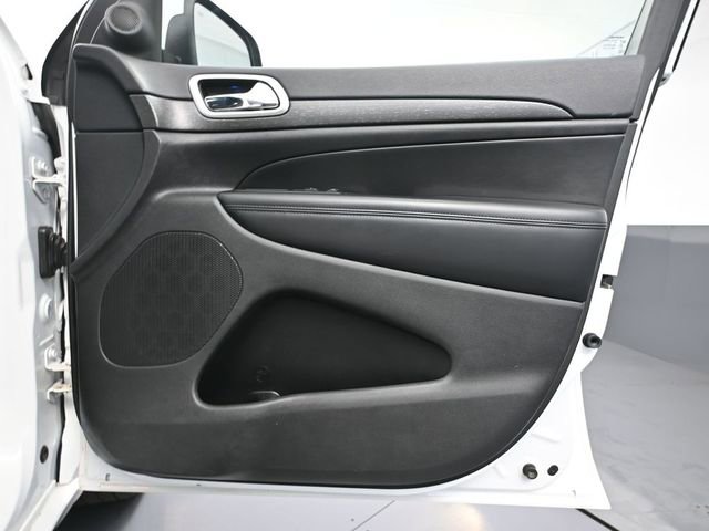 Used 2015 Jeep Grand Cherokee Altitude image 45