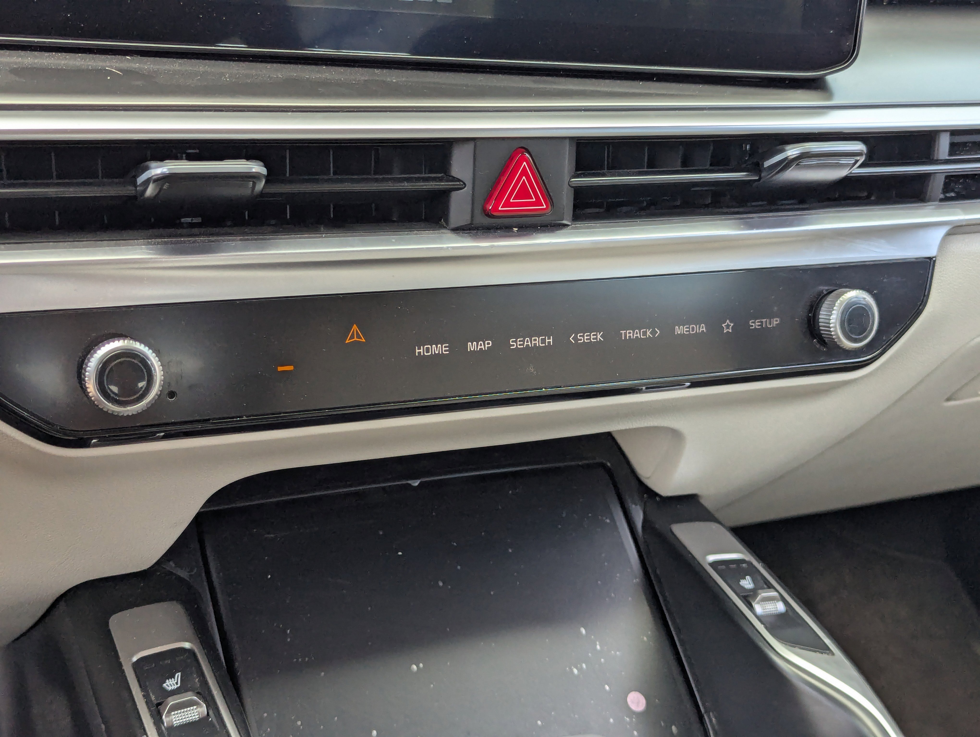 Certified 2025 Kia Sorento EX image 26