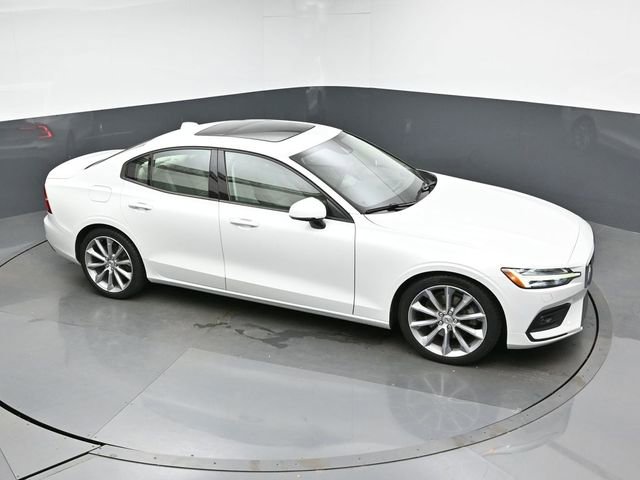 Used 2020 Volvo S60 T5 Momentum FWD image 22