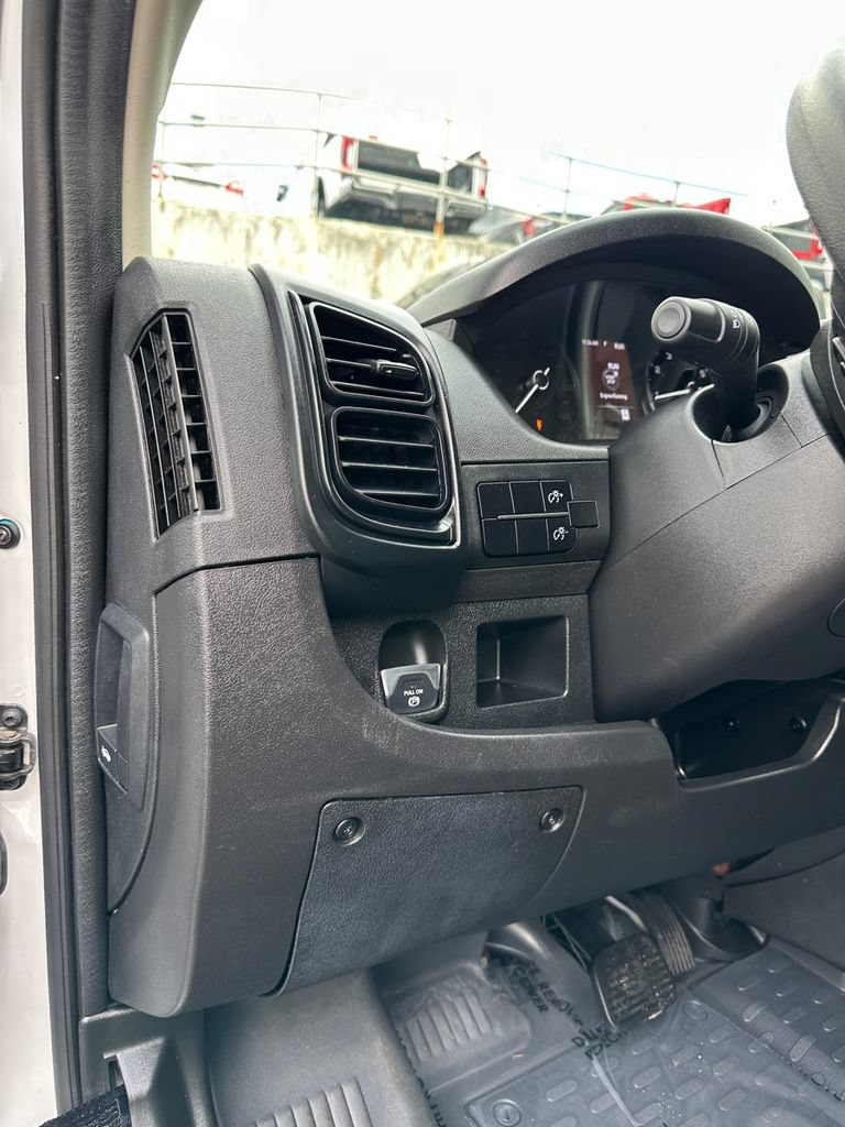 Used 2023 RAM ProMaster 2500 FWD image 14