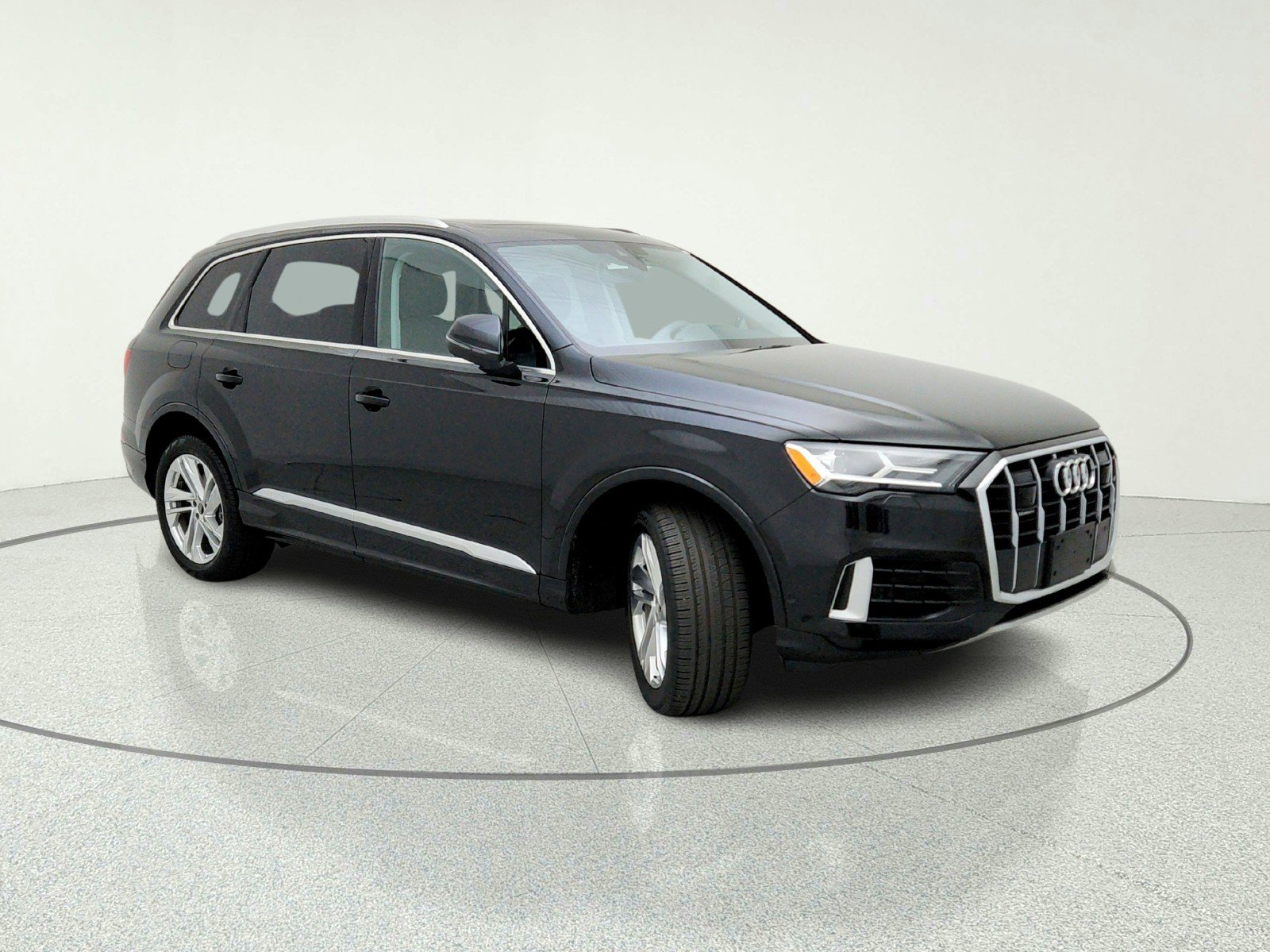 Used 2023 Audi Q7 3.0T Premium Plus w/ Premium Plus Package AWD/4WD image 5