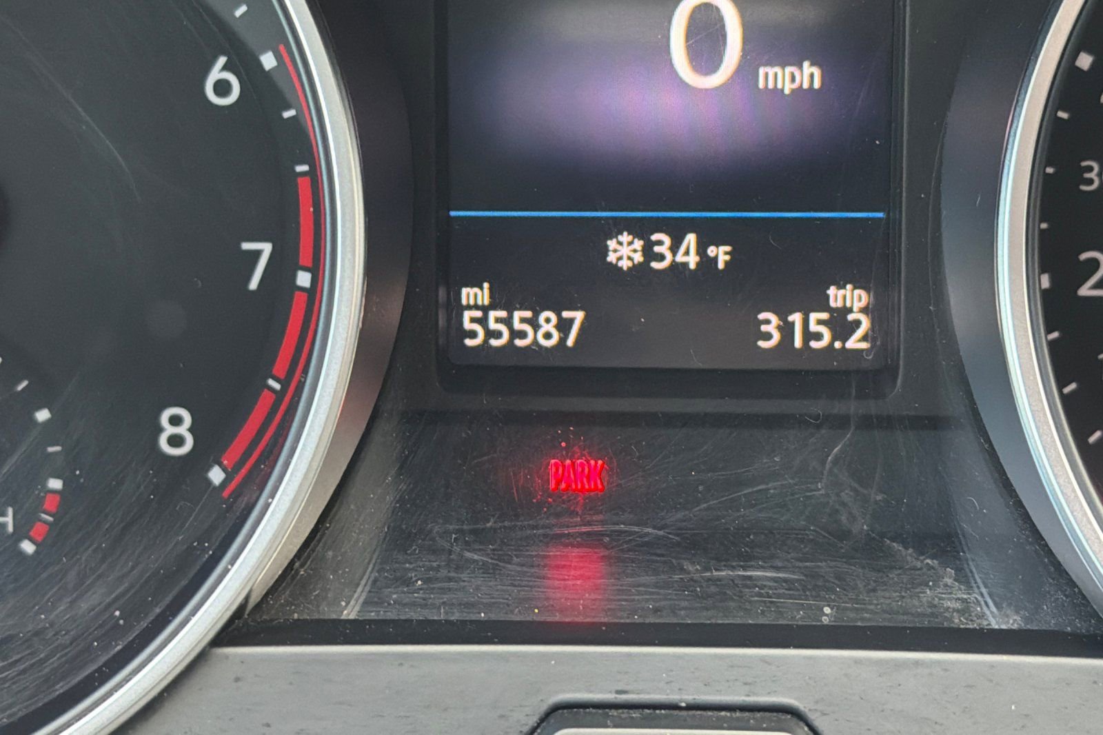 Used 2020 Volkswagen Tiguan SE w/ Panoramic Sunroof Package image 31