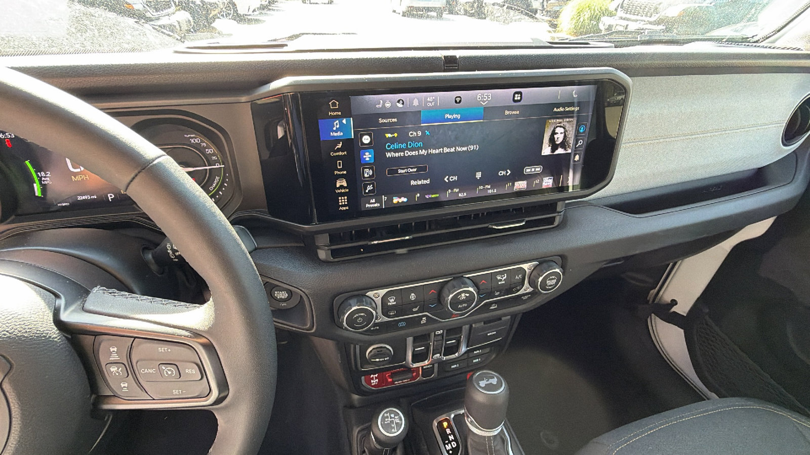 Used 2025 Jeep Wrangler Unlimited Sport S 4xe AWD/4WD image 32