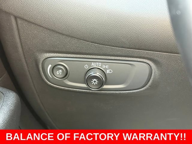 Used 2023 Chevrolet Equinox RS FWD image 19