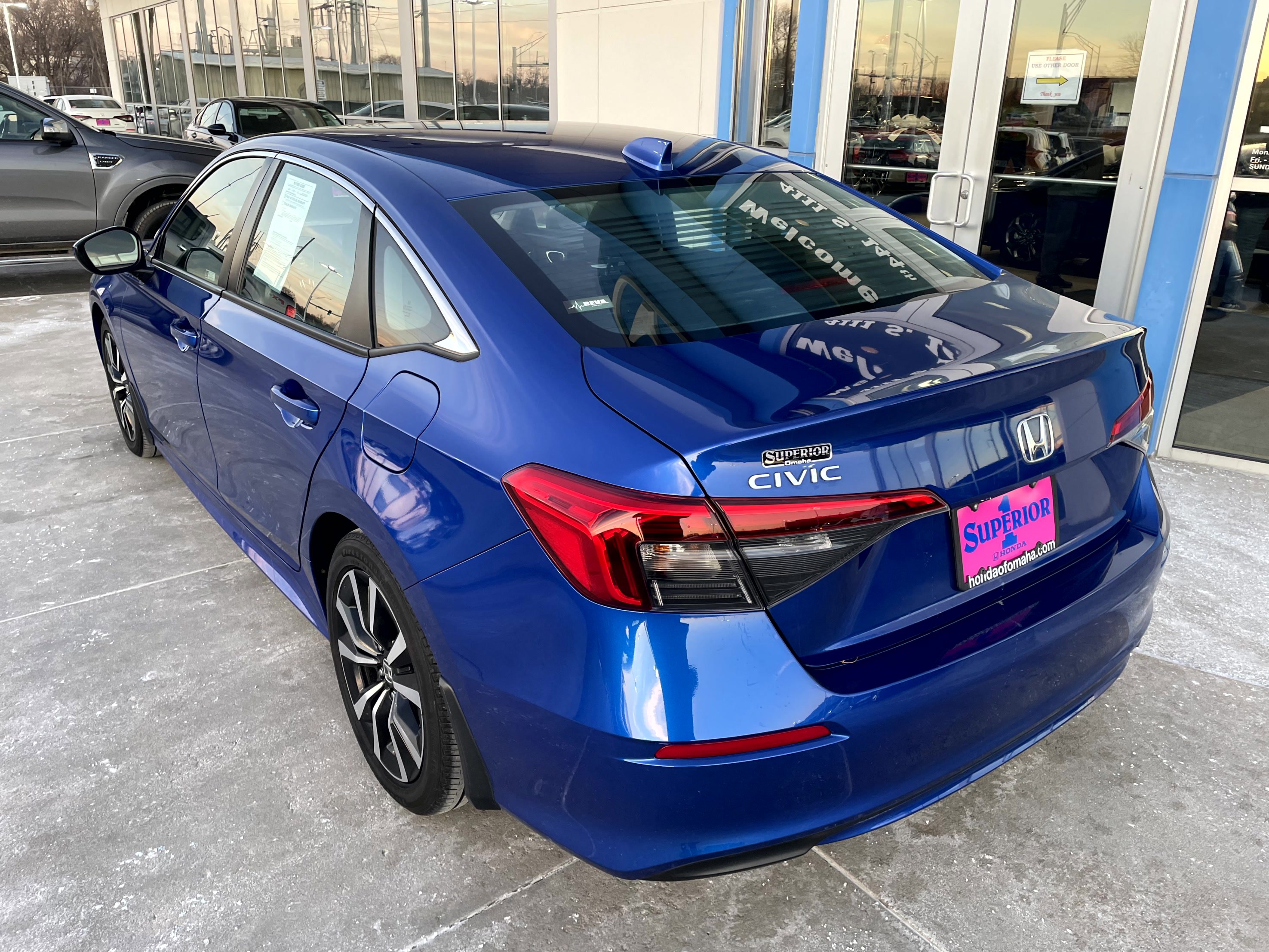 Used 2023 Honda Civic EX image 2