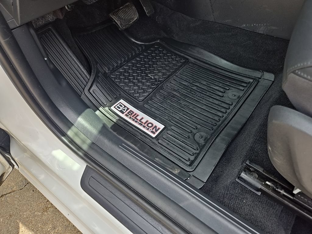 Used 2024 Kia Niro EX FWD image 36