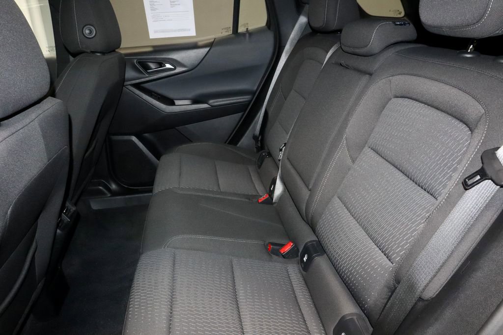 Used 2025 Chevrolet Equinox LT AWD/4WD image 22