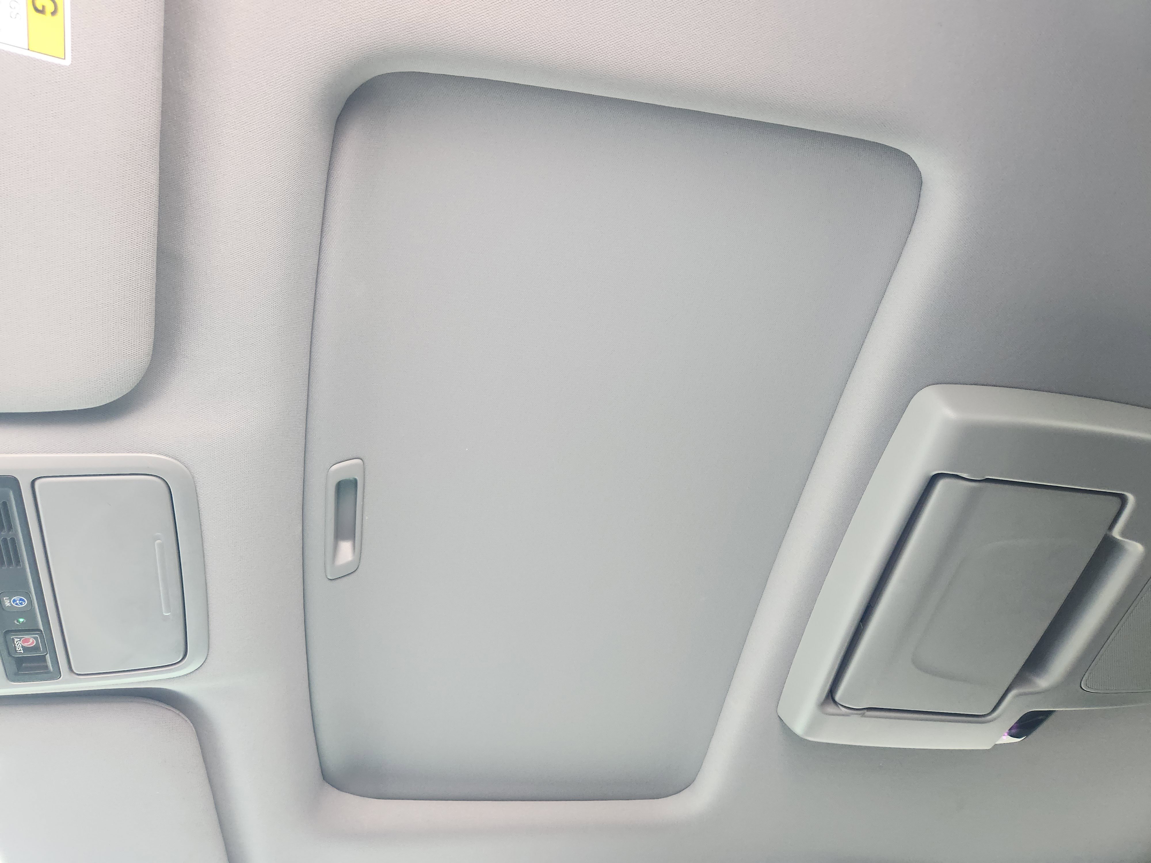 Certified 2023 Honda Odyssey Touring image 24