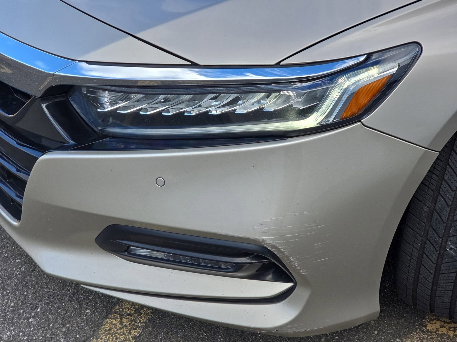 Used 2018 Honda Accord Touring image 35