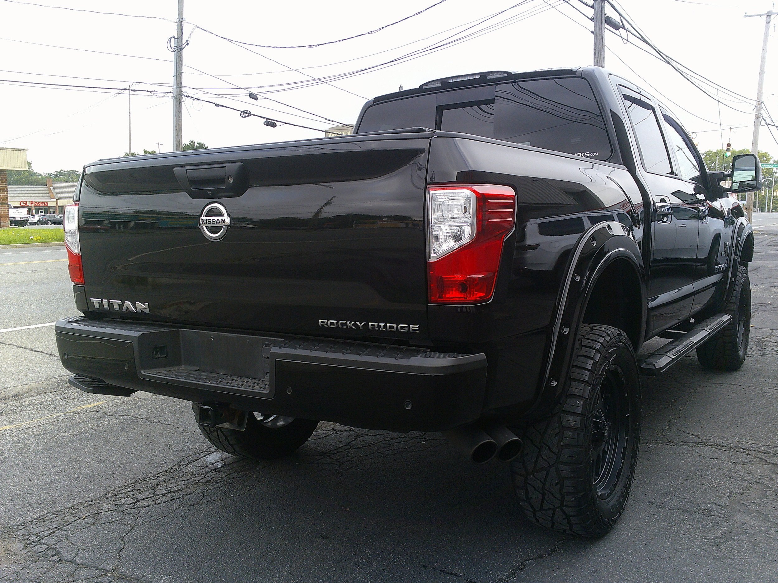Used 2021 Nissan Titan SV w/ SV Convenience Package AWD/4WD image 10
