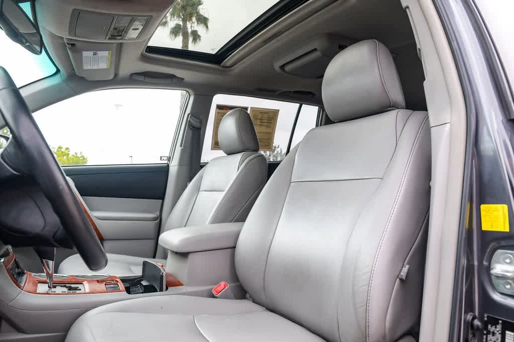 Used 2010 Toyota Highlander Limited image 17