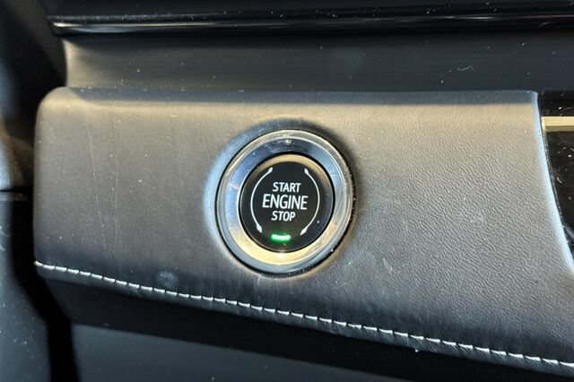 Certified 2023 Cadillac Escalade ESV Sport Platinum w/ LPO, ONYX Package AWD/4WD image 24
