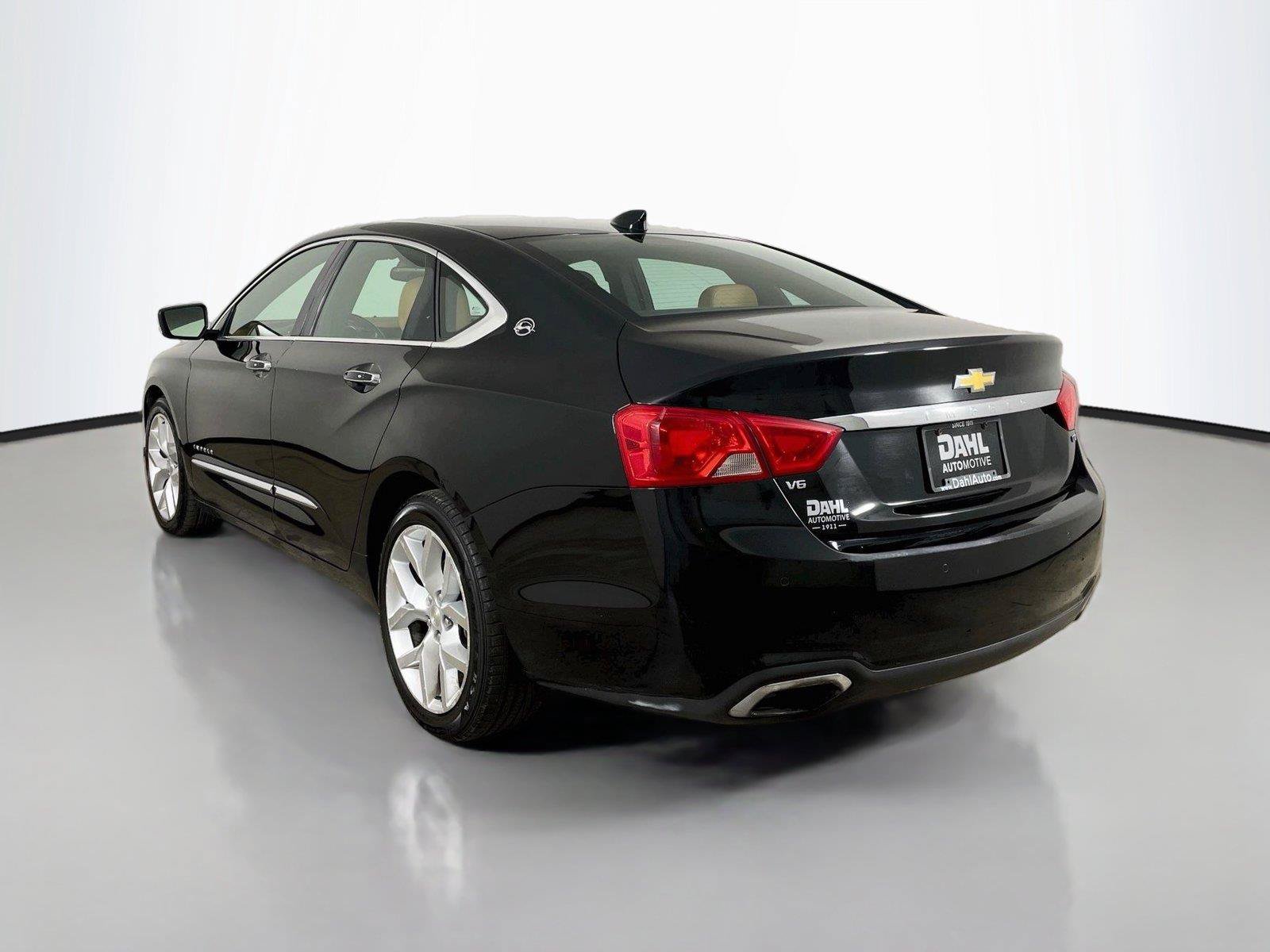 Used 2015 Chevrolet Impala LTZ FWD image 10