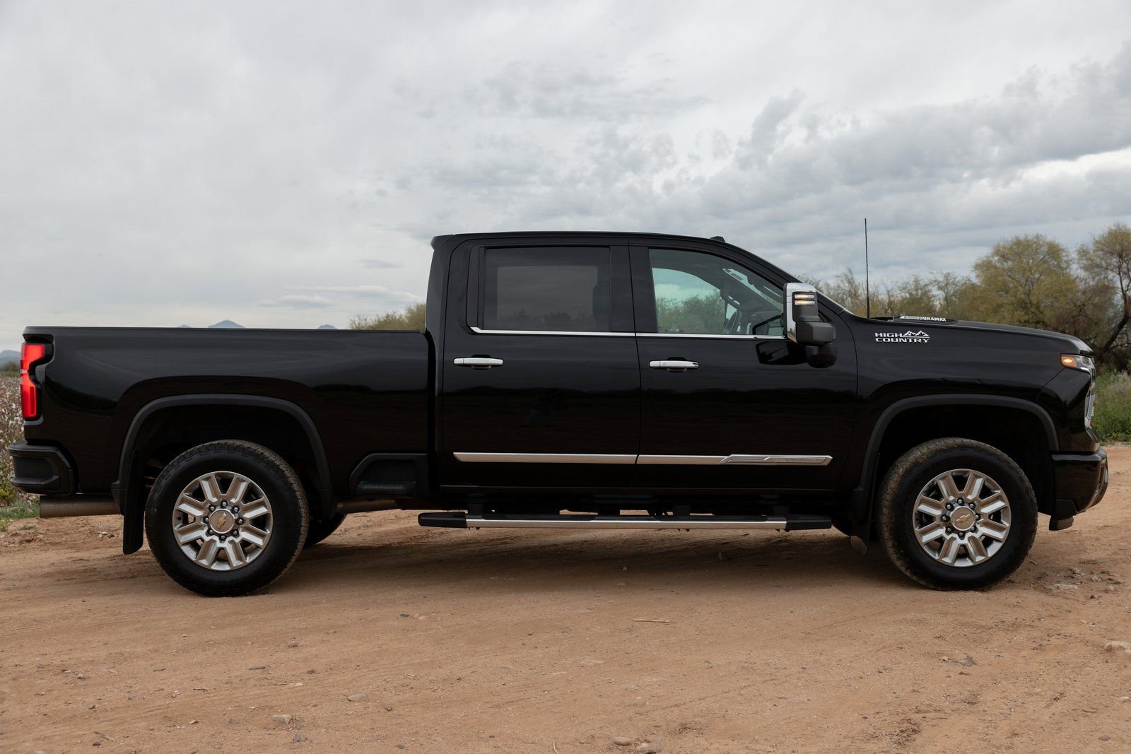 Used 2024 Chevrolet Silverado 2500 High Country w/ High Country Premium Package image 47