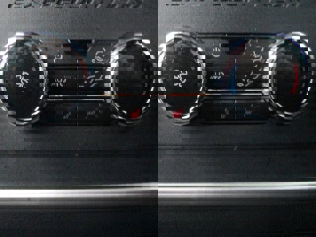 Used 2023 Ford Expedition Max Limited image 16