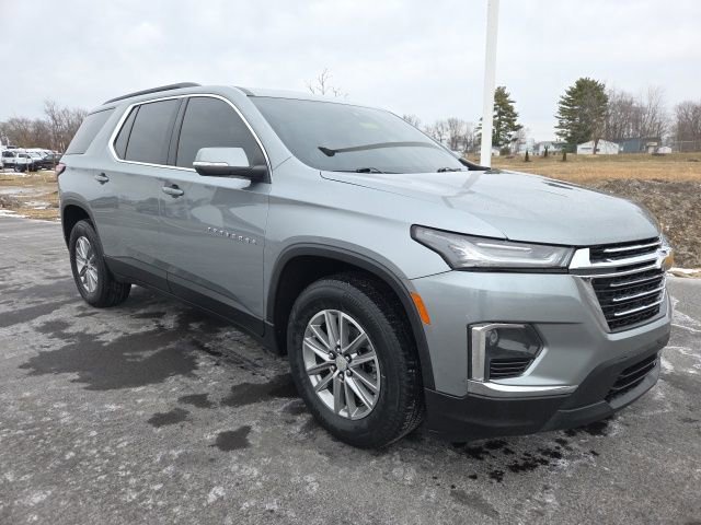 Used 2023 Chevrolet Traverse LT FWD image 1