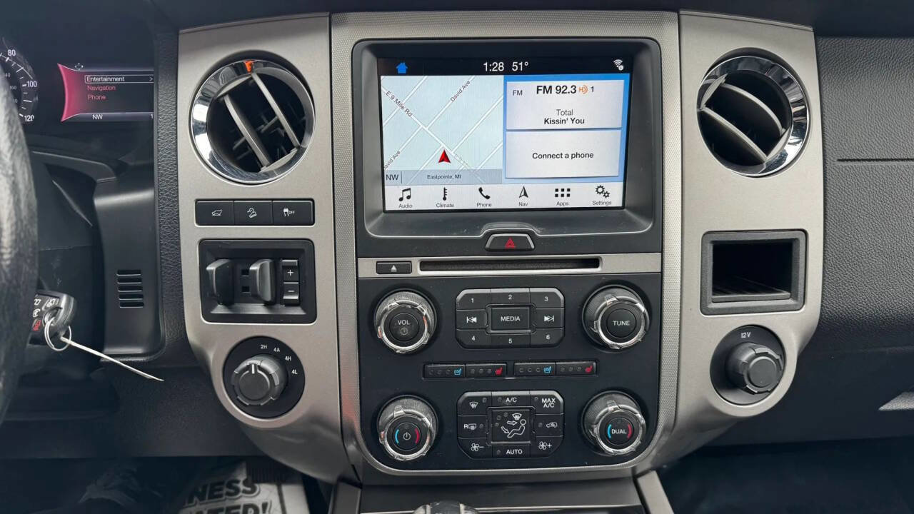 Used 2017 Ford Expedition EL XLT w/ Equipment Group 202A AWD/4WD image 31