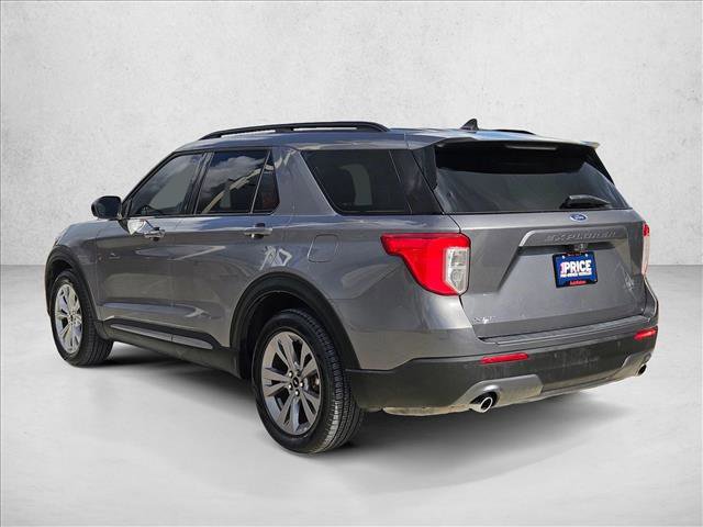 Used 2022 Ford Explorer XLT w/ Equipment Group 202A RWD image 8