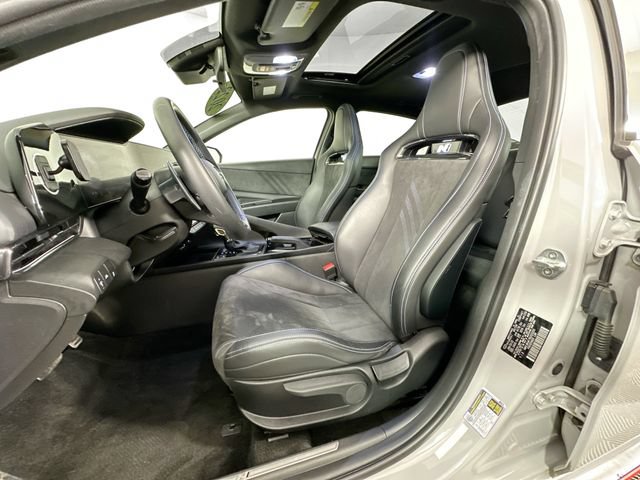 Used 2022 Hyundai Elantra N FWD image 4