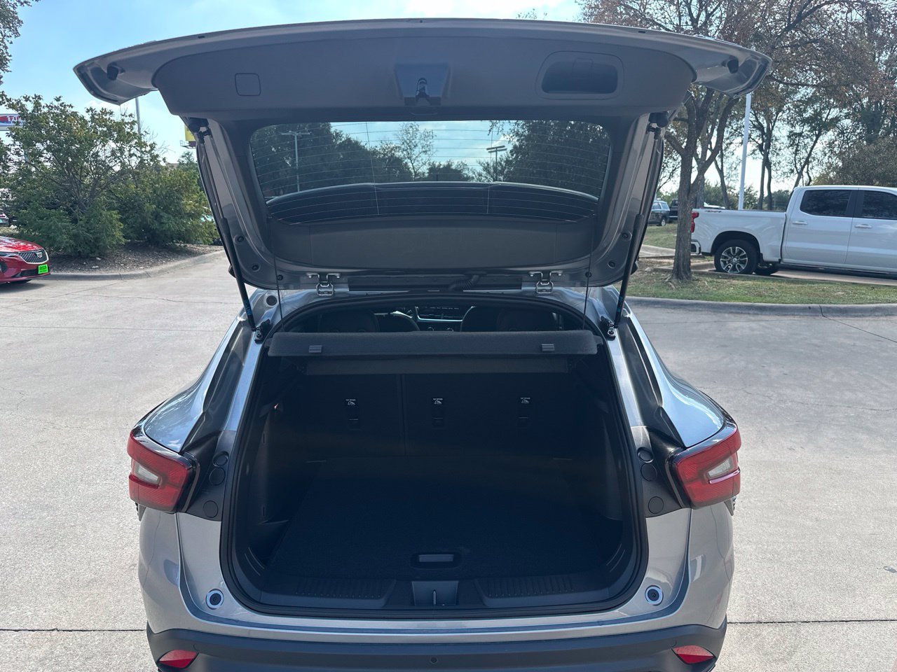 New 2026 Chevrolet Trax RS w/ Driver Confidence Package FWD image 26