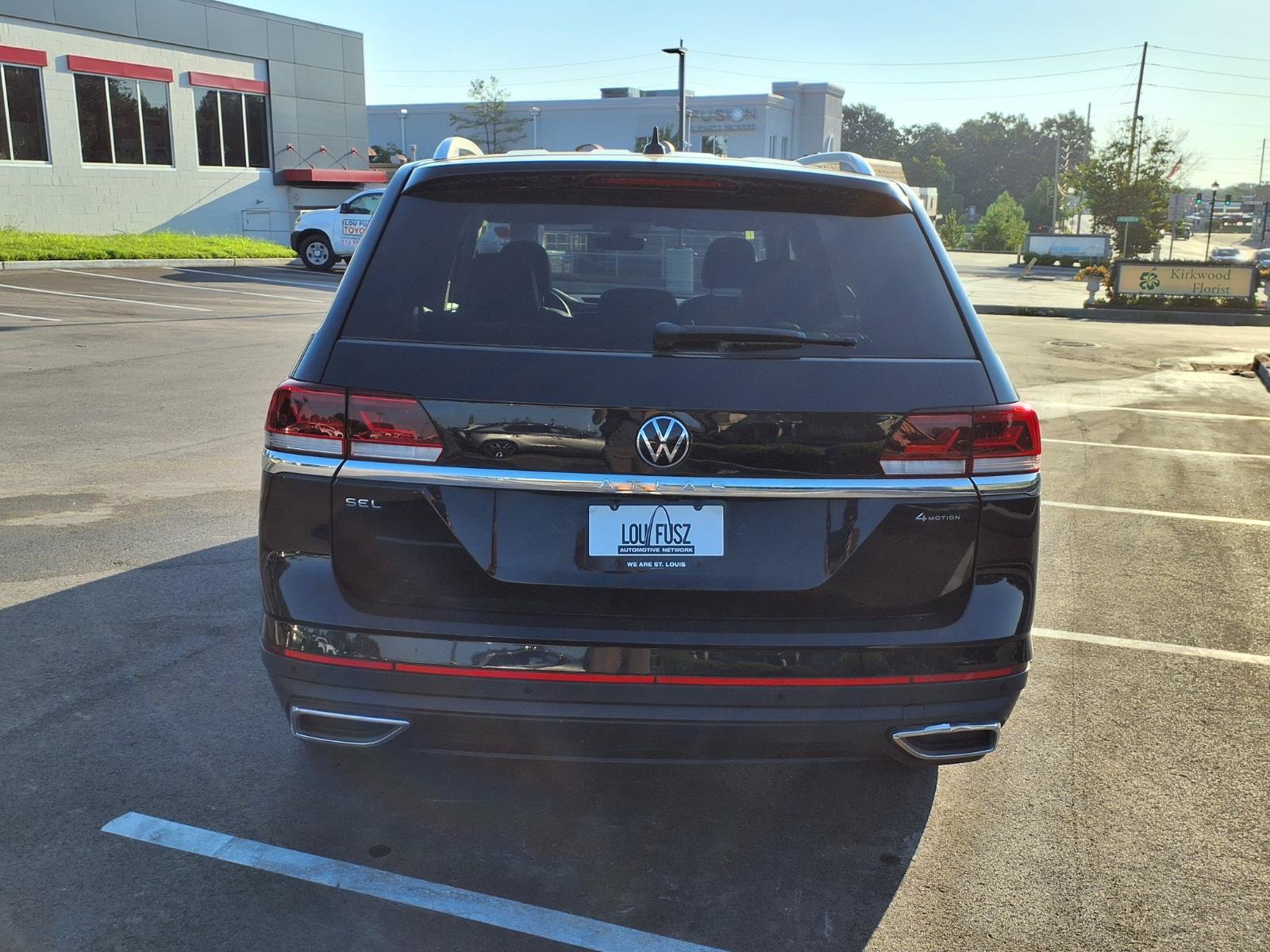 Used 2023 Volkswagen Atlas SEL AWD/4WD image 28
