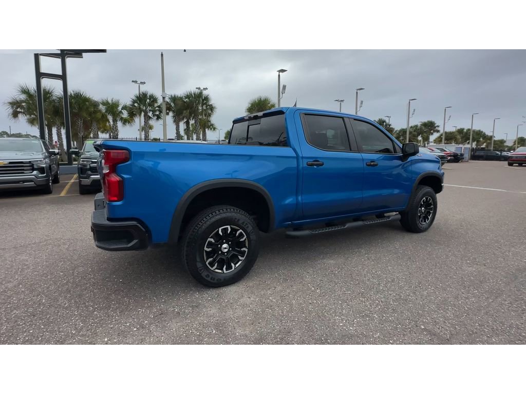 Used 2022 Chevrolet Silverado 1500 ZR2 AWD/4WD image 2