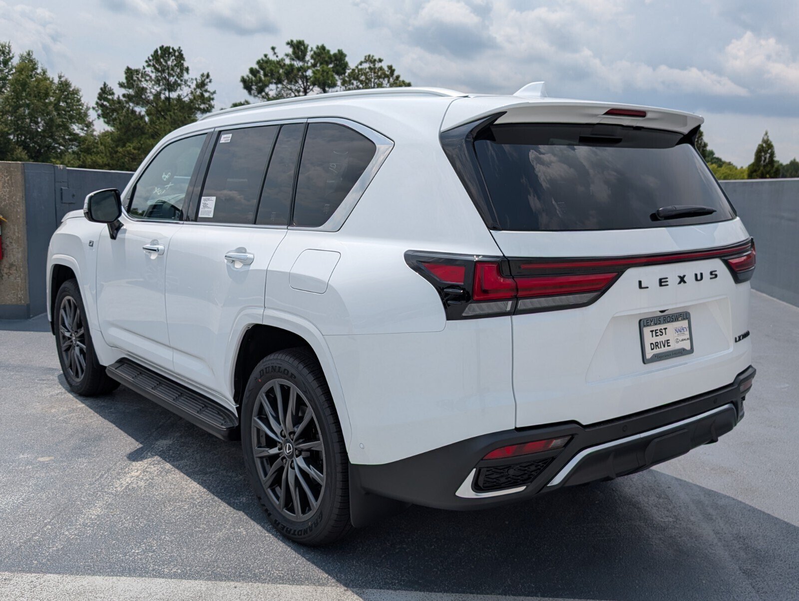 New 2026 Lexus LX 700h F Sport AWD/4WD image 3