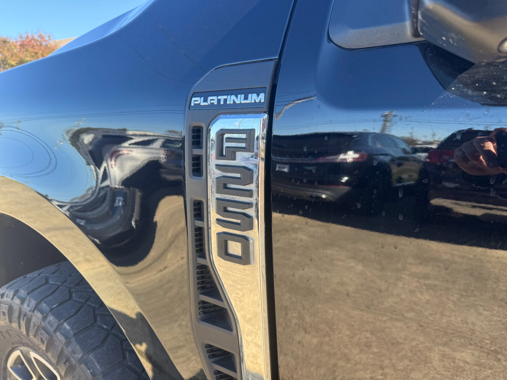 Used 2024 Ford F250 Platinum image 10