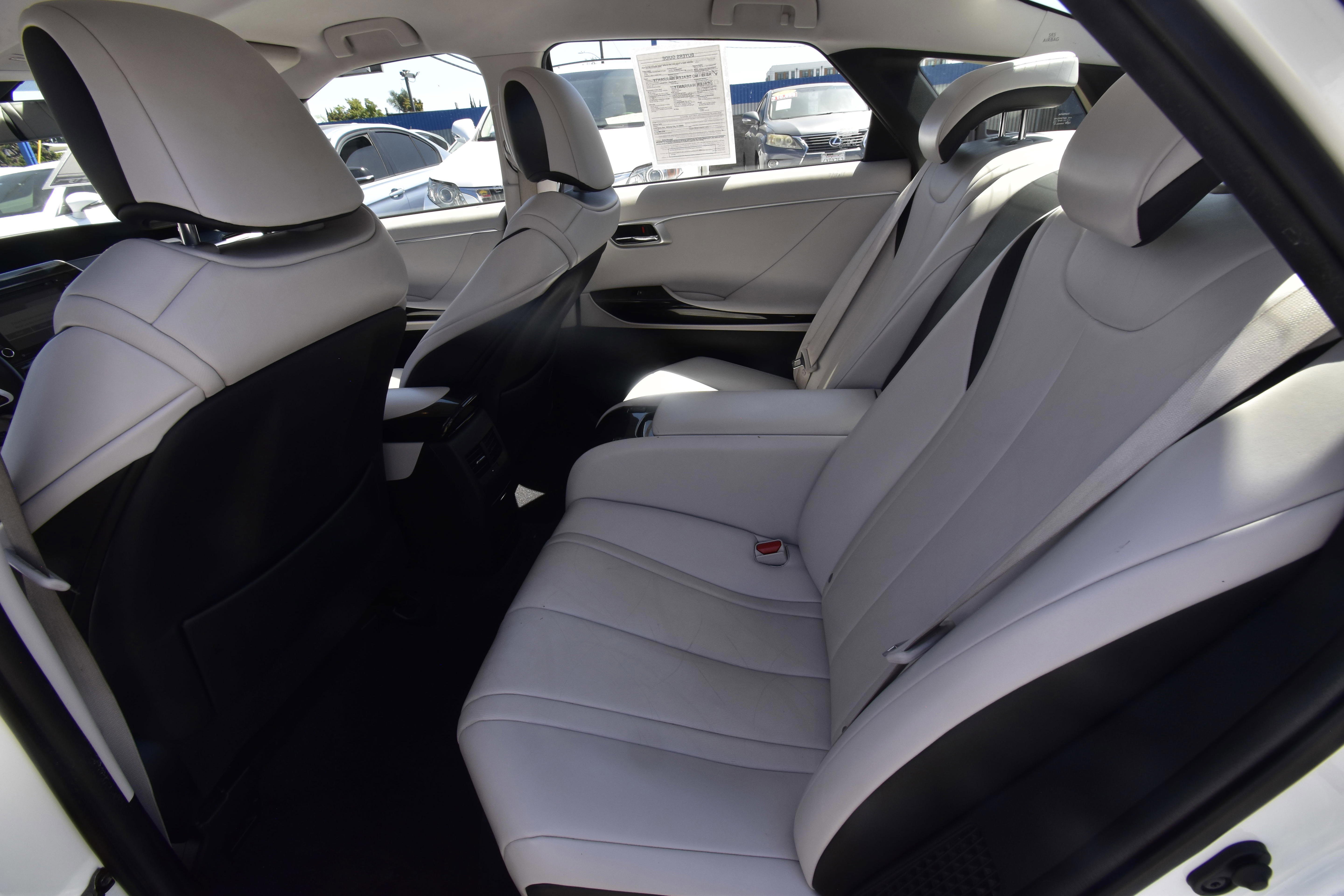 Used 2019 Toyota Mirai FWD image 8