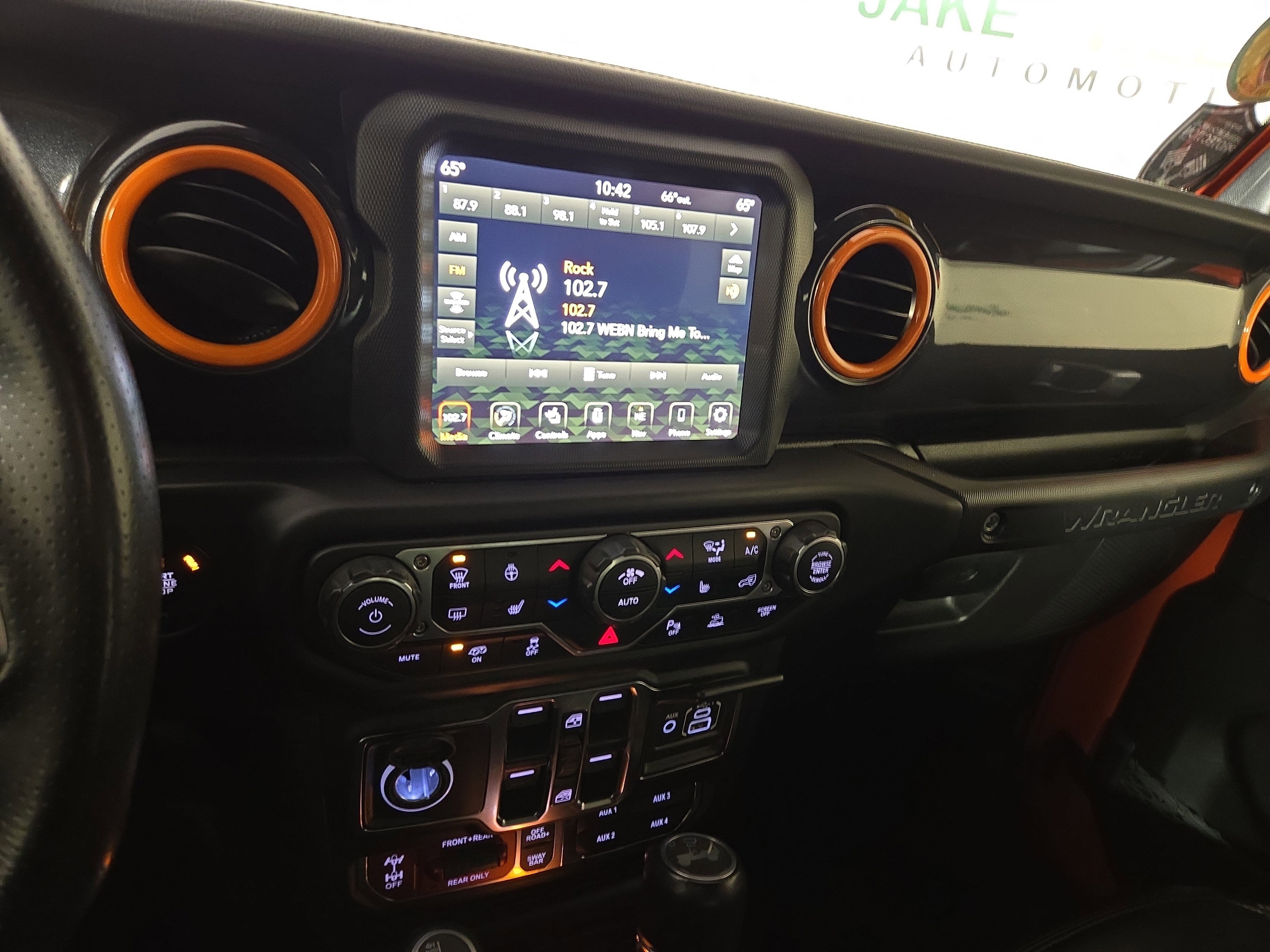 Used 2023 Jeep Wrangler Rubicon 392 w/ Trailer Tow Package image 23