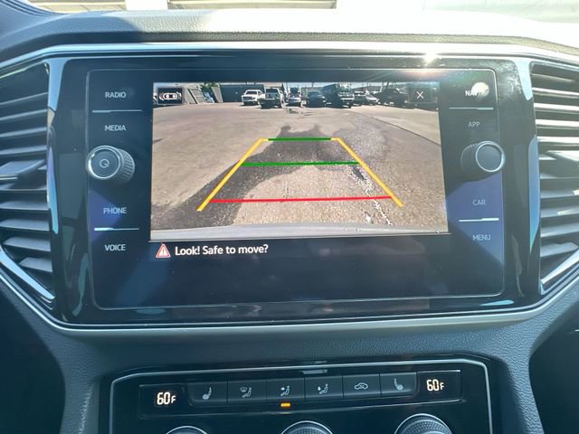 Used 2022 Volkswagen Atlas Cross Sport SEL R-Line AWD/4WD image 19