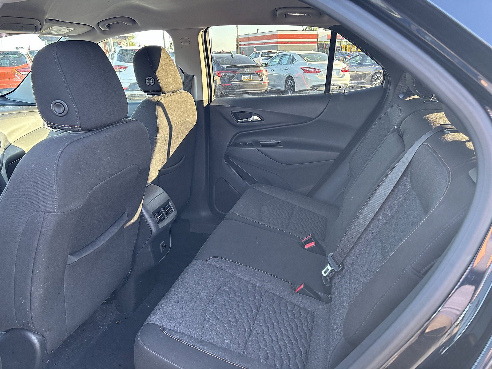 Used 2020 Chevrolet Equinox LT w/ Driver Convenience Package AWD/4WD image 6