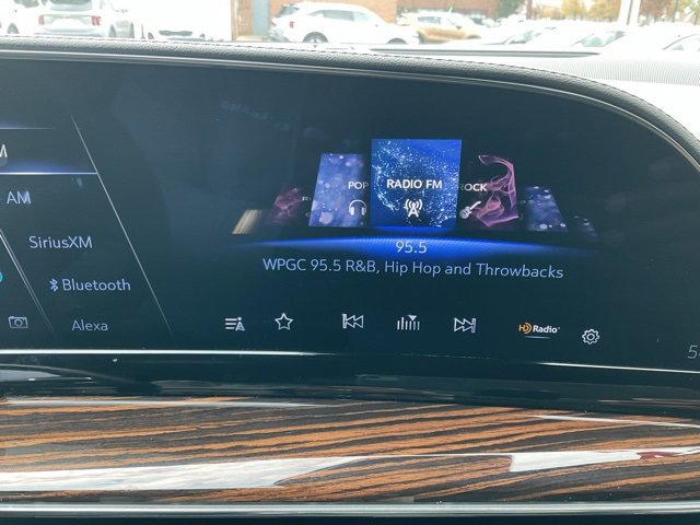 Used 2022 Cadillac Escalade Luxury image 19