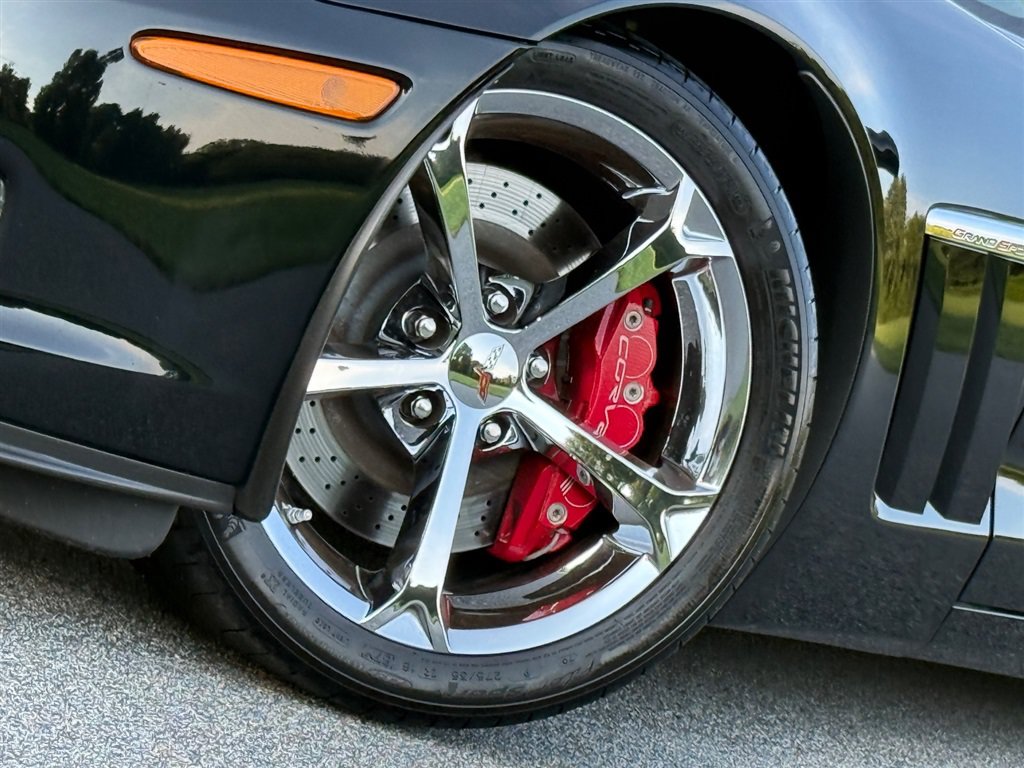 Used 2013 Chevrolet Corvette Grand Sport w/ 2LT Preferred Equipment Group RWD image 11