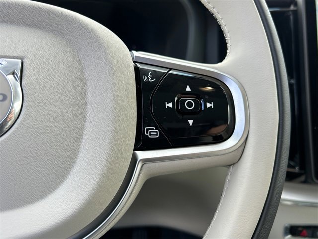 New 2026 Volvo XC60 T8 Ultra image 13