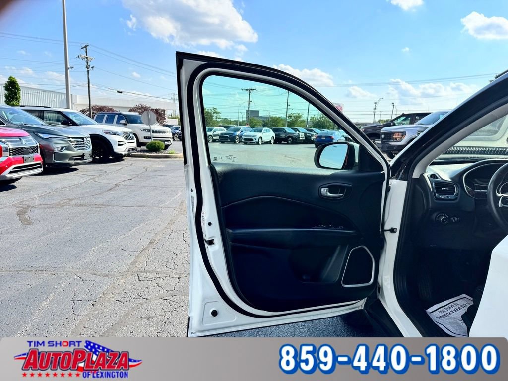 Used 2021 Jeep Compass Latitude FWD image 47