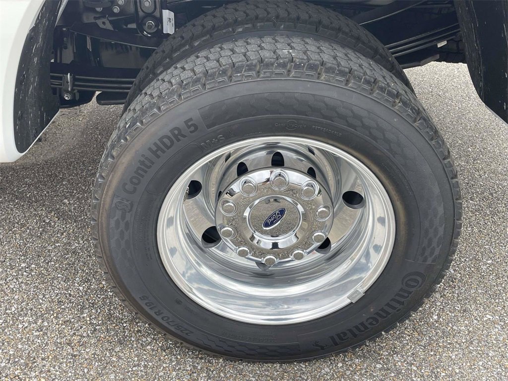 New 2026 Ford F450 Platinum w/ Platinum Plus Package image 9