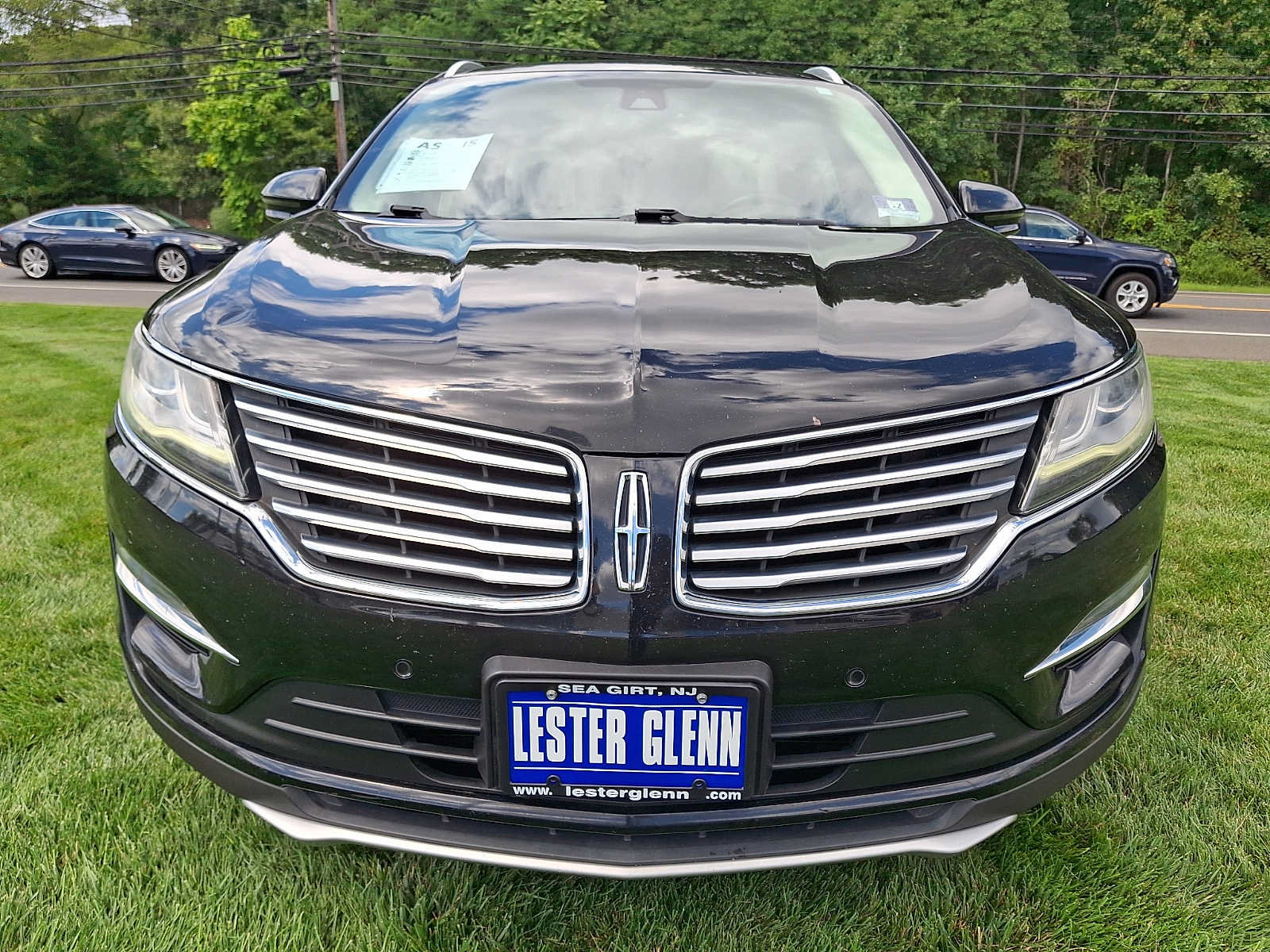 Used 2017 Lincoln MKC Reserve AWD/4WD image 2