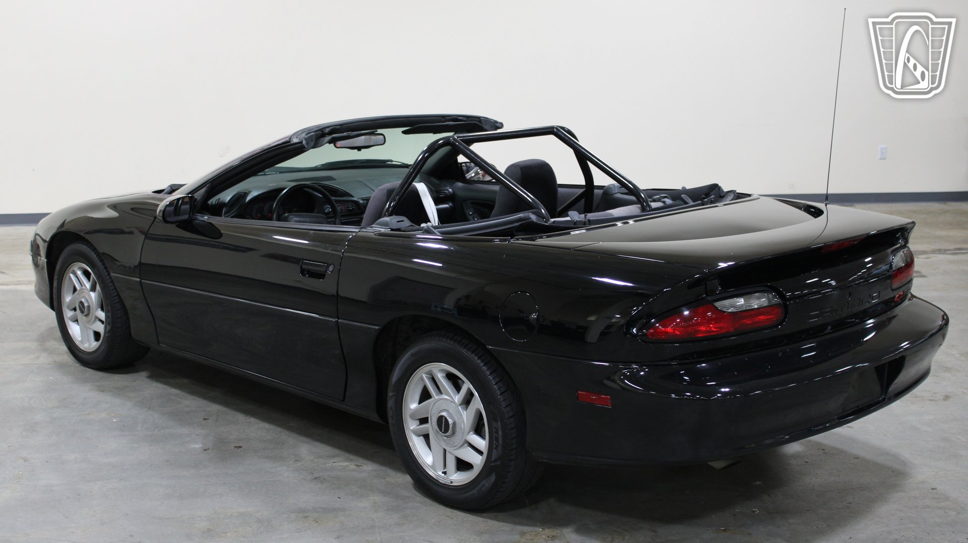 Used 1995 Chevrolet Camaro Z28 RWD image 8