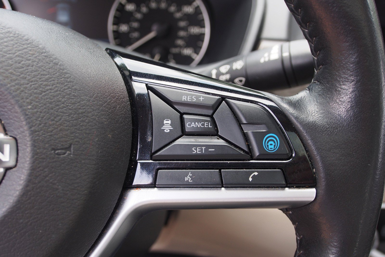 Used 2023 Nissan Altima 2.5 SL AWD/4WD image 25