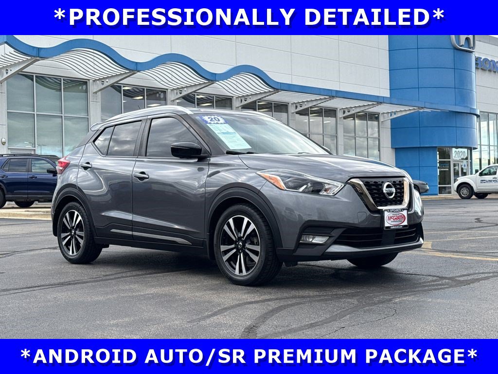 Used 2020 Nissan Kicks SR w/ SR Premium Package FWD image 3