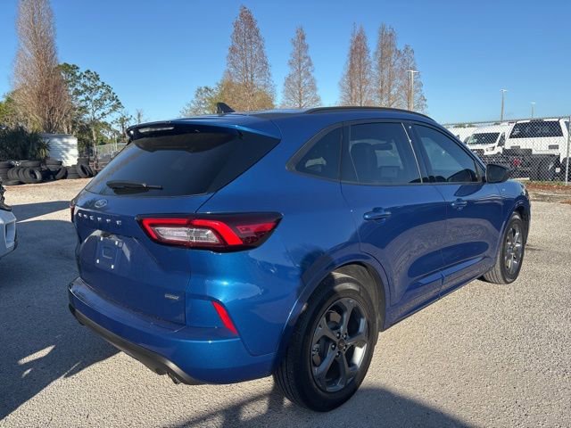 Used 2023 Ford Escape ST-Line w/ Equipment Group 301A image 5