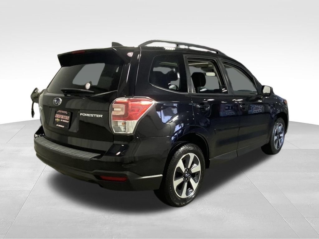 Used 2018 Subaru Forester 2.5i Premium w/ All-Weather Package AWD/4WD image 9