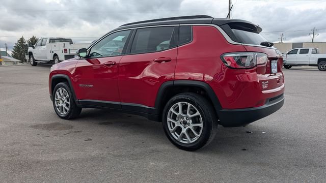 Used 2025 Jeep Compass Limited AWD/4WD image 8