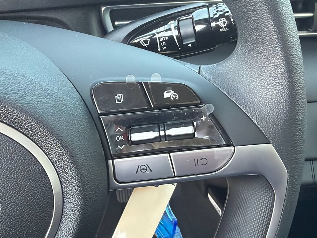 New 2026 Hyundai Elantra SE FWD image 14
