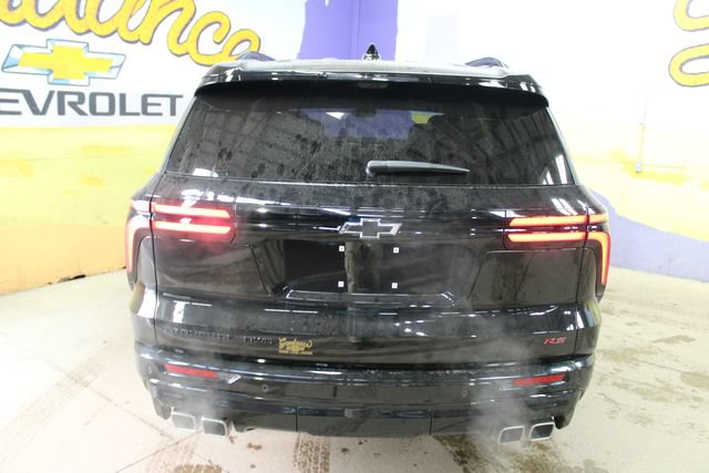 Used 2025 Chevrolet Traverse RS w/ LPO, Floor Liner Package AWD/4WD image 4
