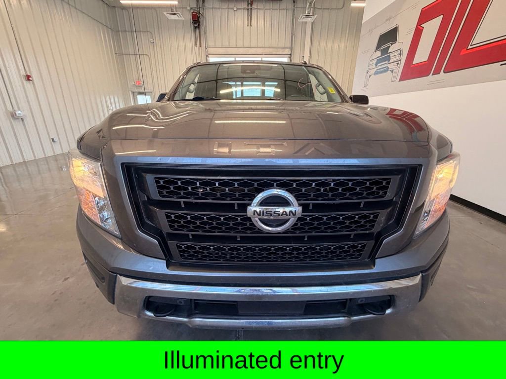 Used 2021 Nissan Titan SV w/ SV Convenience Package image 10