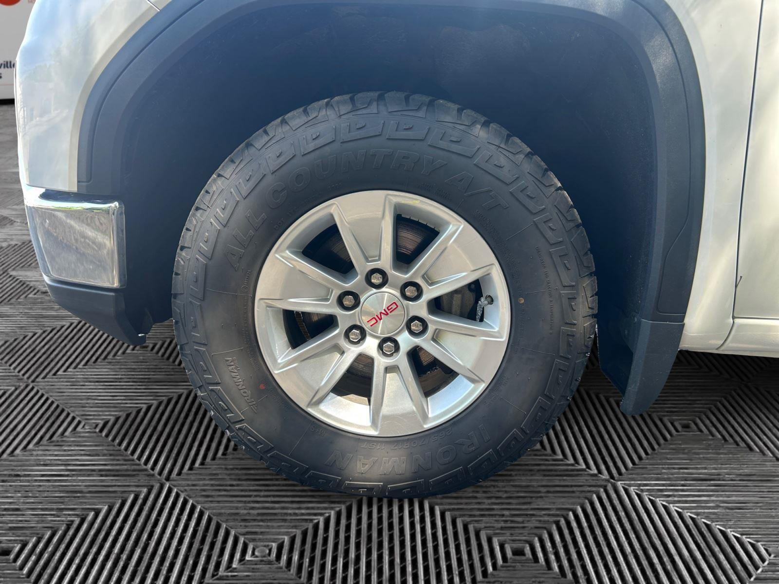 Used 2024 GMC Sierra 1500 SLE AWD/4WD image 14