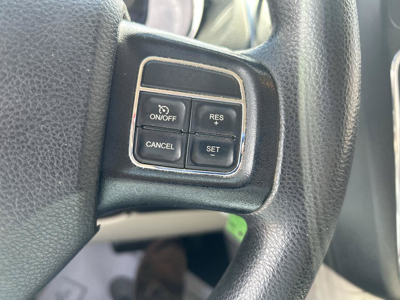 Used 2015 Dodge Grand Caravan SE w/ Quick Order Package 29E SE FWD image 18