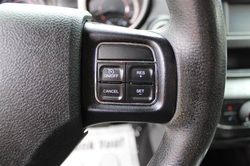 Used 2014 Dodge Journey SXT w/ Flexible Seating Group AWD/4WD image 16